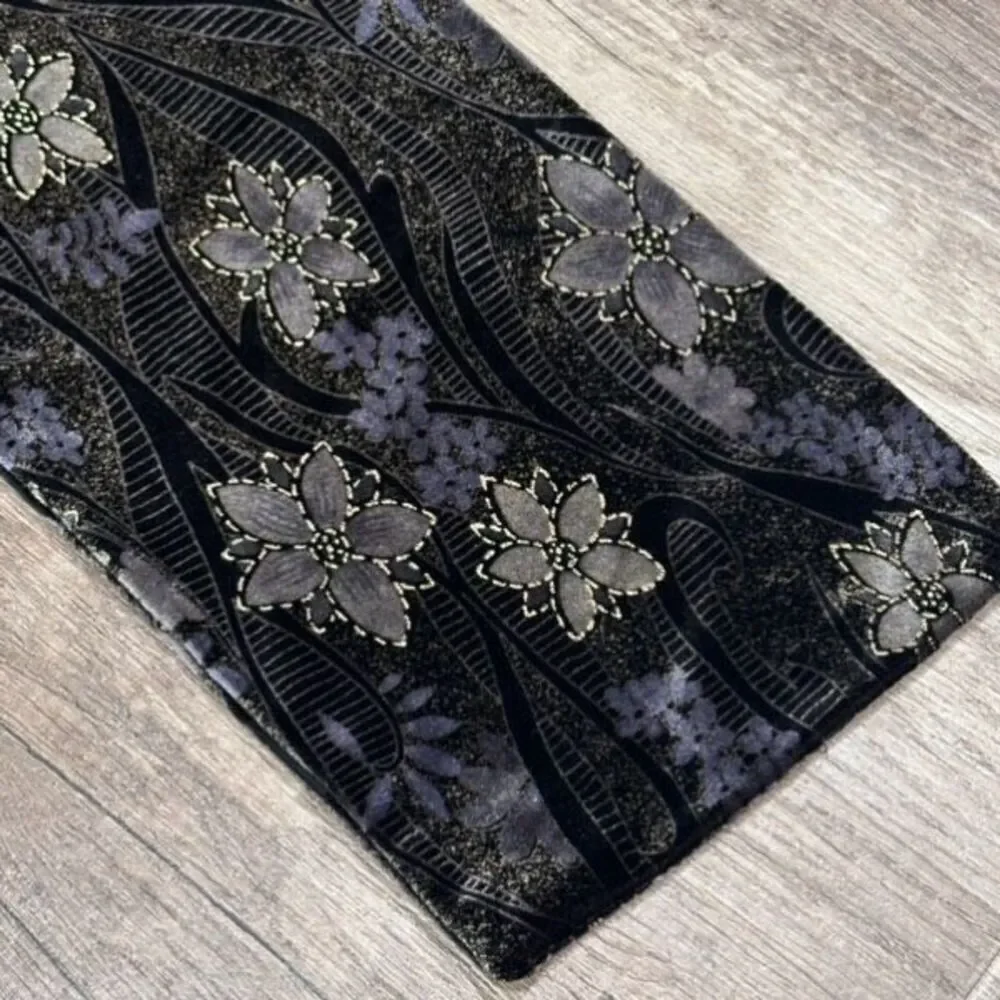 Stunning Vintage Black Velvet Embossed Scarf‎ Floral Fairy  Fairycore Whimsigoth
